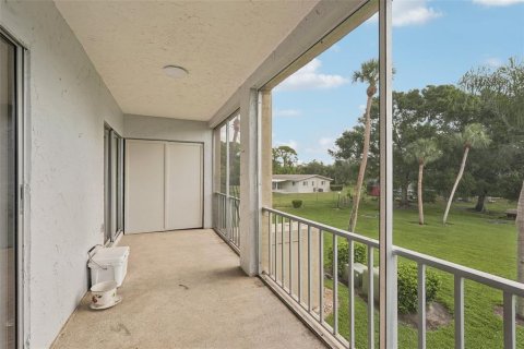 Condo in Bradenton, Florida, 2 bedrooms  № 1904334 - photo 23