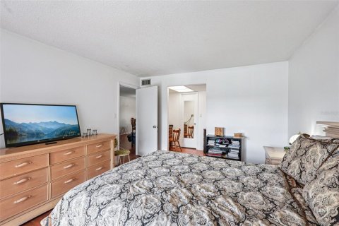 Condo in Bradenton, Florida, 2 bedrooms  № 1904334 - photo 18