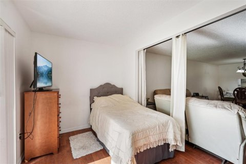 Condo in Bradenton, Florida, 2 bedrooms  № 1904334 - photo 12