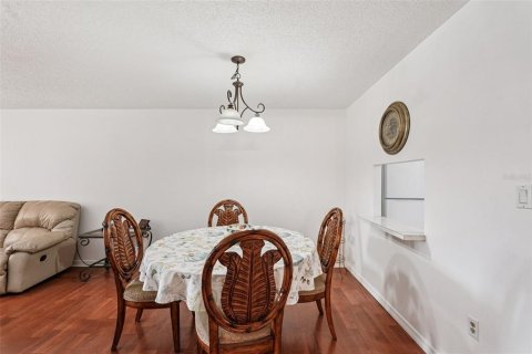 Condo in Bradenton, Florida, 2 bedrooms  № 1904334 - photo 8