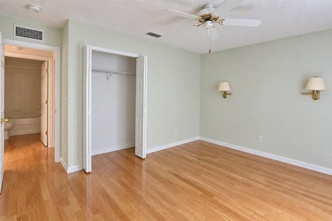 Casa en venta en Saint Petersburg, Florida, 3 dormitorios, 145.95 m2 № 2385608 - foto 8