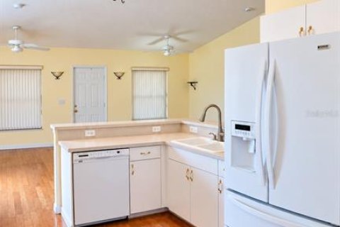 Casa en venta en Saint Petersburg, Florida, 3 dormitorios, 145.95 m2 № 2385608 - foto 24