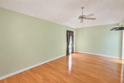 Casa en venta en Saint Petersburg, Florida, 3 dormitorios, 145.95 m2 № 2385608 - foto 14