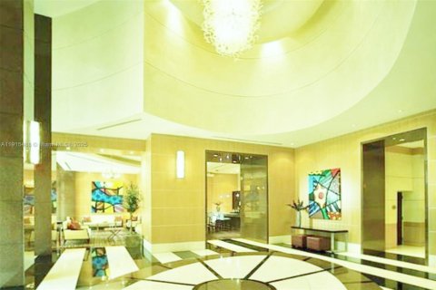 Снять в аренду кондоминиум в Майами, Флорида 1 спальня, 74.88м2, № 1971618 - фото 30