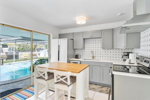 Casa en venta en Oakland Park, Florida, 2 dormitorios, 89.09 m2 № 2015964 - foto 7