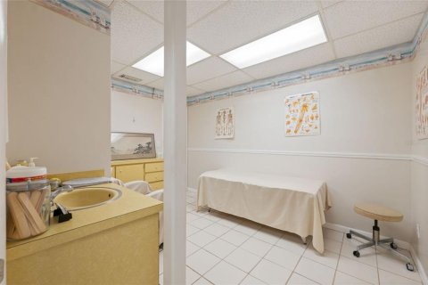 Immobilier commercial à vendre à Largo, Floride: 247.12 m2 № 2231806 - photo 12