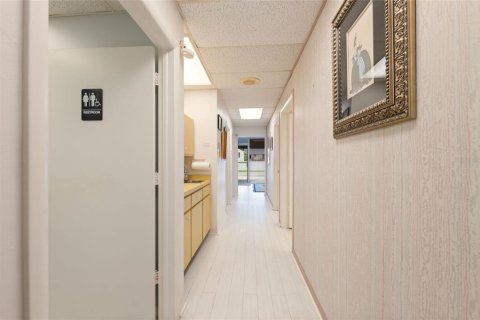 Immobilier commercial à vendre à Largo, Floride: 247.12 m2 № 2231806 - photo 17