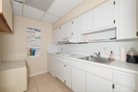 Immobilier commercial à vendre à Largo, Floride: 247.12 m2 № 2231806 - photo 29