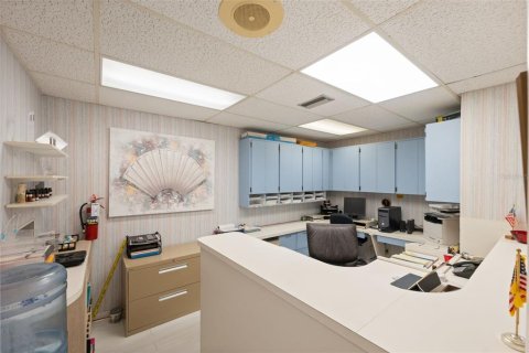 Immobilier commercial à vendre à Largo, Floride: 247.12 m2 № 2231806 - photo 10