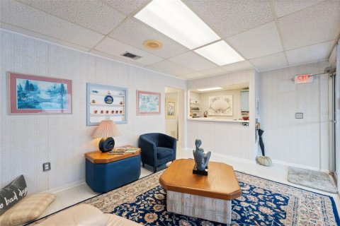 Immobilier commercial à vendre à Largo, Floride: 247.12 m2 № 2231806 - photo 9