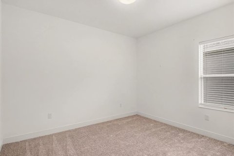 House in Bradenton, Florida 3 bedrooms, 198.44 sq.m. № 2198370 - photo 19