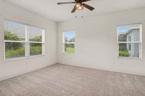 House in Bradenton, Florida 3 bedrooms, 198.44 sq.m. № 2198370 - photo 12