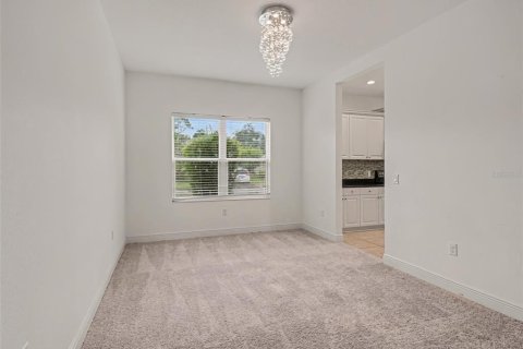 House in Bradenton, Florida 3 bedrooms, 198.44 sq.m. № 2198370 - photo 6