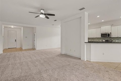 House in Bradenton, Florida 3 bedrooms, 198.44 sq.m. № 2198370 - photo 5