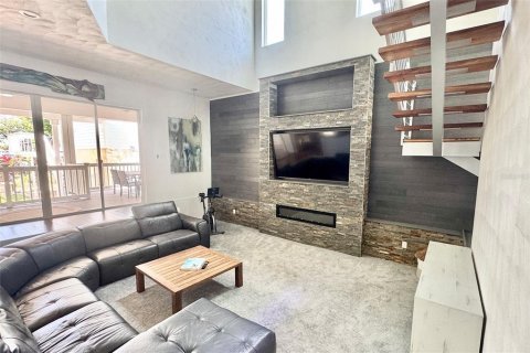Casa en venta en Daytona Beach, Florida, 4 dormitorios, 260.5 m2 № 1770100 - foto 15
