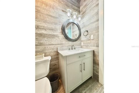 Casa en venta en Daytona Beach, Florida, 4 dormitorios, 260.5 m2 № 1770100 - foto 28