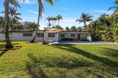 Casa en venta en Hollywood, Florida, 3 dormitorios, 191.47 m2 № 1794090 - foto 2