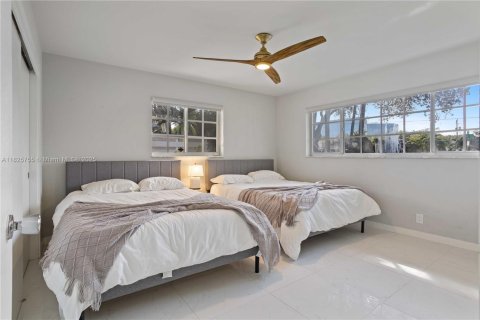 Casa en venta en Hollywood, Florida, 3 dormitorios, 191.47 m2 № 1794090 - foto 11