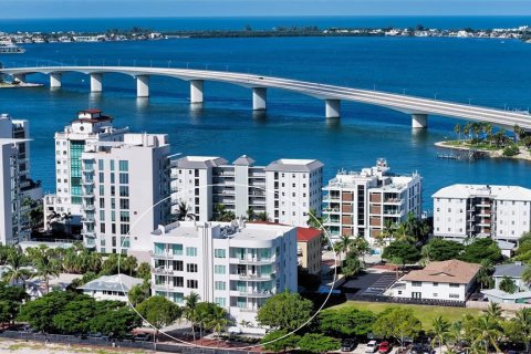 Condominio en venta en Sarasota, Florida, 3 dormitorios, 255.48 m2 № 2427334 - foto 2