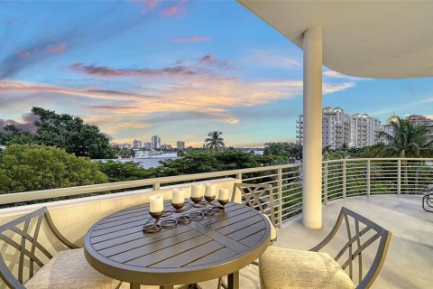 Condominio en venta en Sarasota, Florida, 3 dormitorios, 255.48 m2 № 2427334 - foto 16