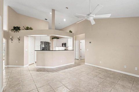 House in Rockledge, Florida 4 bedrooms, 221.66 sq.m. № 2429370 - photo 10