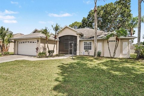 House in Rockledge, Florida 4 bedrooms, 221.66 sq.m. № 2429370 - photo 27