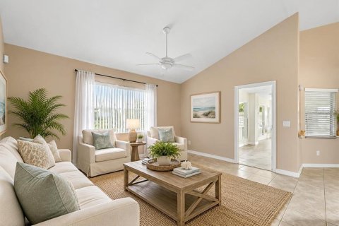House in Rockledge, Florida 4 bedrooms, 221.66 sq.m. № 2429370 - photo 2