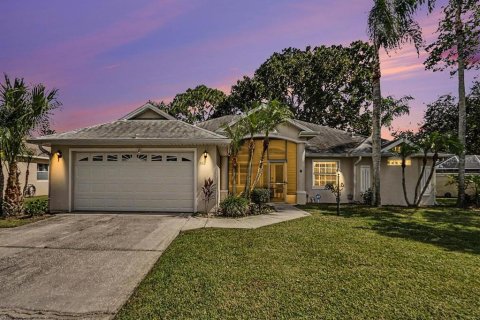 House in Rockledge, Florida 4 bedrooms, 221.66 sq.m. № 2429370 - photo 28
