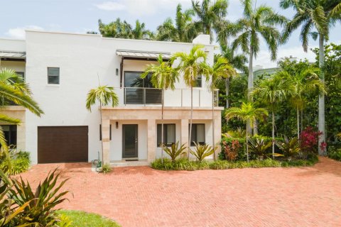 Immobilier commercial à vendre à Highland Beach, Floride: 747.03 m2 № 2251520 - photo 13