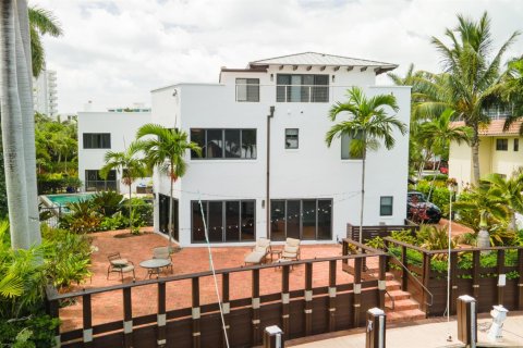 Immobilier commercial à vendre à Highland Beach, Floride: 747.03 m2 № 2251520 - photo 10