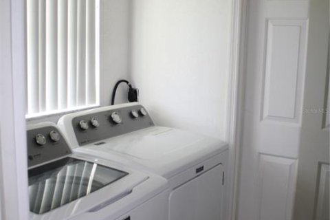 Casa en venta en Port Charlotte, Florida, 3 dormitorios, 191.47 m2 № 1912725 - foto 29