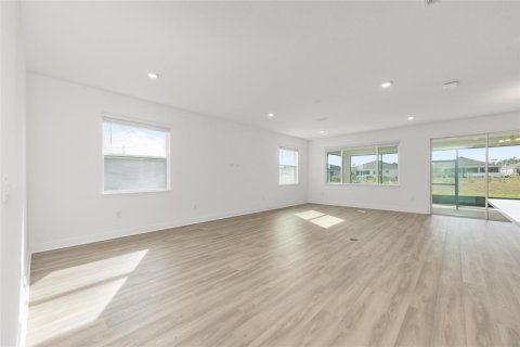 House in Ocala, Florida 2 bedrooms, 187.57 sq.m. № 2096207 - photo 14