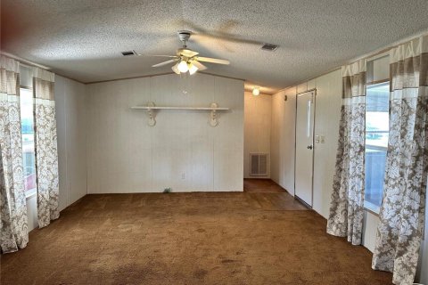 Appartement à louer à Leesburg, Floride: 2 chambres, 85.84 m2 № 2420312 - photo 9