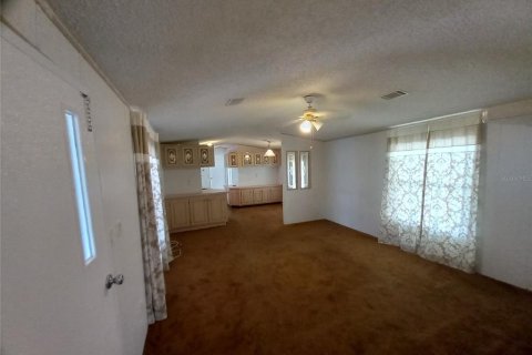 Appartement à louer à Leesburg, Floride: 2 chambres, 85.84 m2 № 2420312 - photo 8