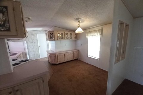 Appartement à louer à Leesburg, Floride: 2 chambres, 85.84 m2 № 2420312 - photo 7