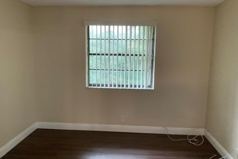 Apartamento en alquiler en Coral Springs, Florida, 2 dormitorios, 680.79 m2 № 2250519 - foto 30