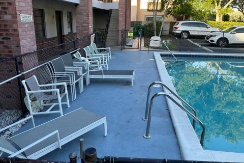 Apartamento en alquiler en Coral Springs, Florida, 2 dormitorios, 680.79 m2 № 2250519 - foto 5