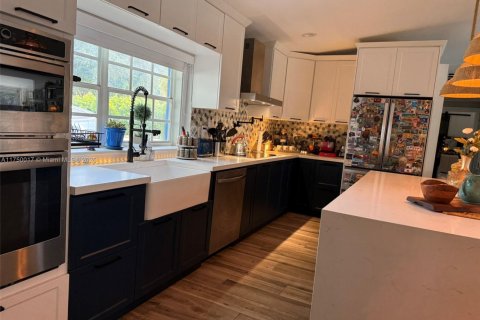 Terreno en venta en North Miami, Florida № 1874690 - foto 15