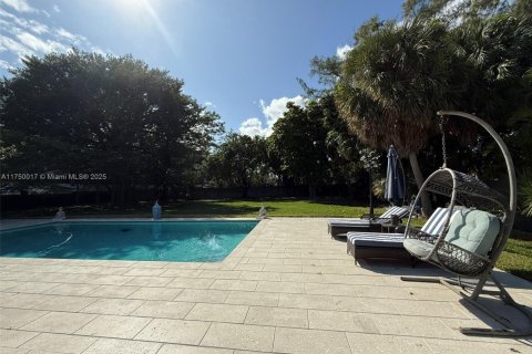 Terreno en venta en North Miami, Florida № 1874690 - foto 8