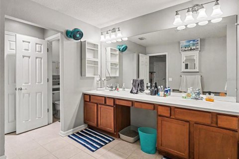 House in Parrish, Florida 4 bedrooms, 239.13 sq.m. № 2413566 - photo 21