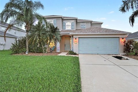House in Parrish, Florida 4 bedrooms, 239.13 sq.m. № 2413566 - photo 2