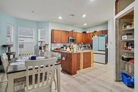 House in Parrish, Florida 4 bedrooms, 239.13 sq.m. № 2413566 - photo 12