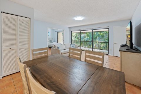 Condo in Sarasota, Florida, 2 bedrooms № 2202069 - photo 13