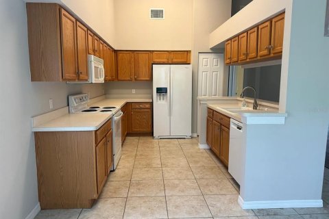 House in Trinity, Florida 3 bedrooms, 171.13 sq.m. № 2403334 - photo 15