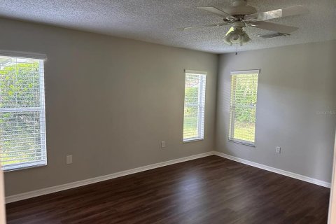 House in Trinity, Florida 3 bedrooms, 171.13 sq.m. № 2403334 - photo 10