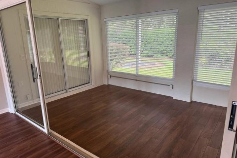 House in Trinity, Florida 3 bedrooms, 171.13 sq.m. № 2403334 - photo 7