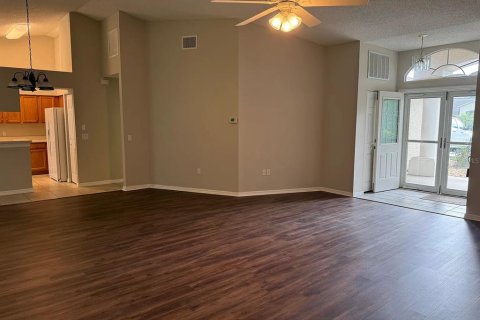 House in Trinity, Florida 3 bedrooms, 171.13 sq.m. № 2403334 - photo 11