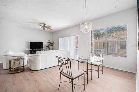 Condo in Lutz, Florida, 2 bedrooms  № 1760020 - photo 14