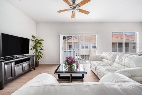 Condo in Lutz, Florida, 2 bedrooms  № 1760020 - photo 13