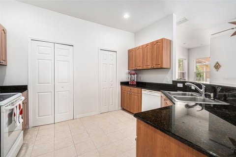 Condo in Lutz, Florida, 2 bedrooms  № 1760020 - photo 19